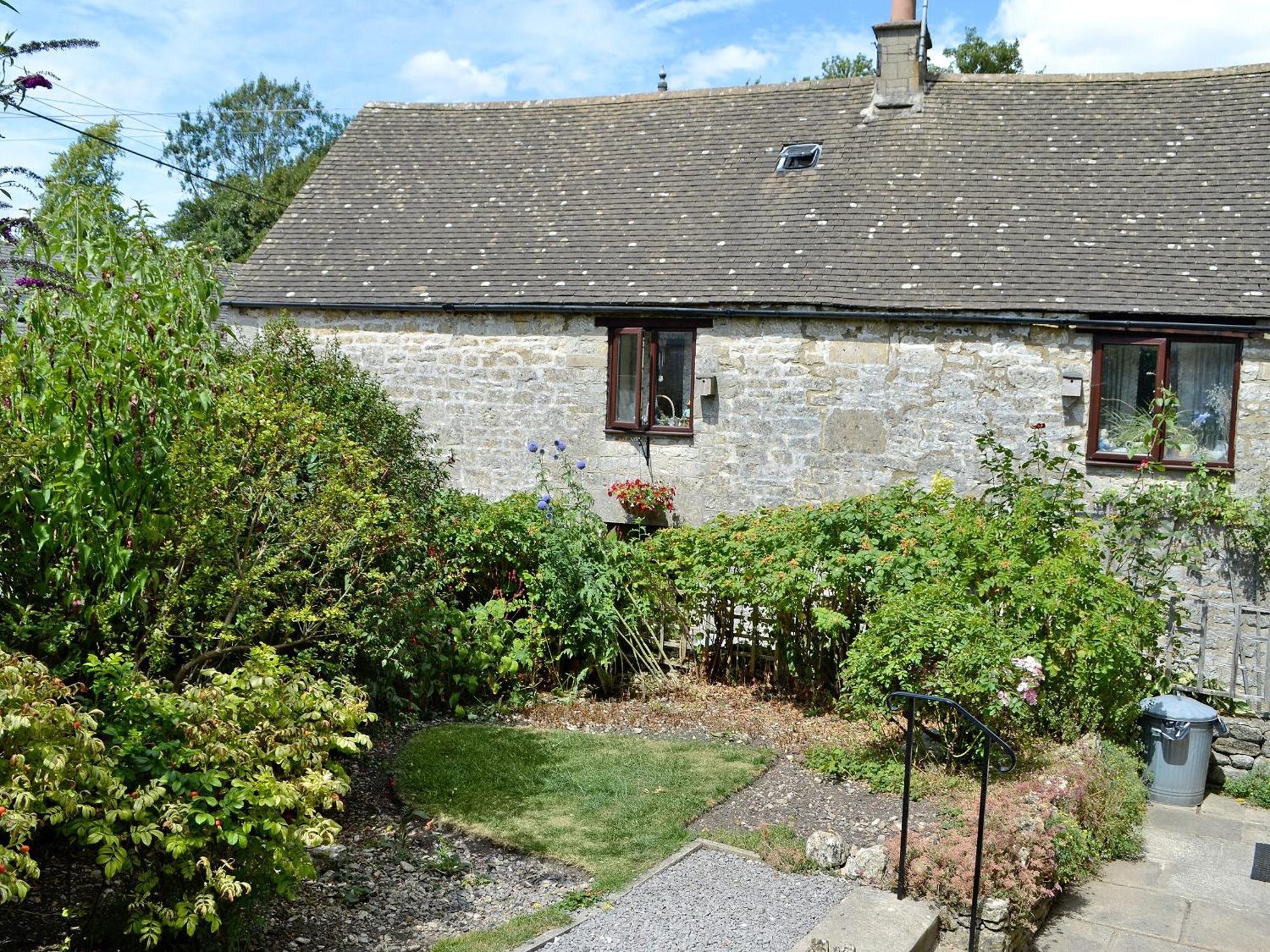 The Cot Villa Chalford Exterior photo